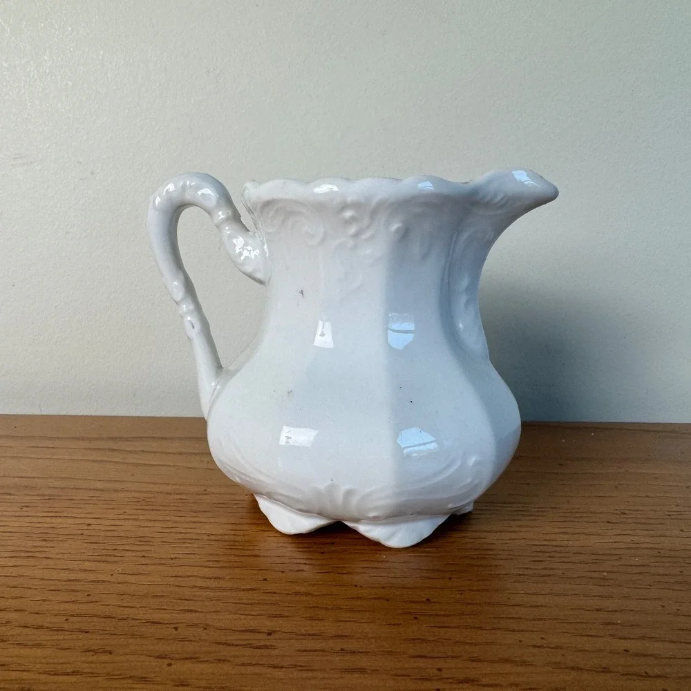Vintage Ceramic Creamer Pitcher‎ Floral Design White Scalloped Rim